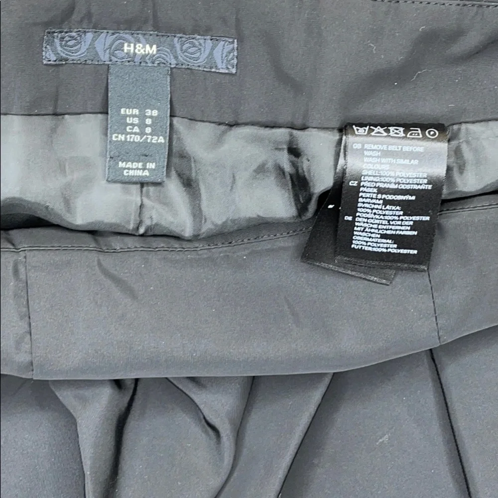 H&M•SKIRT - Picture 4 of 7